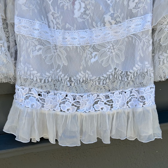 Temptation Positano Lace Top - NWT - Small - Picture 2 of 4